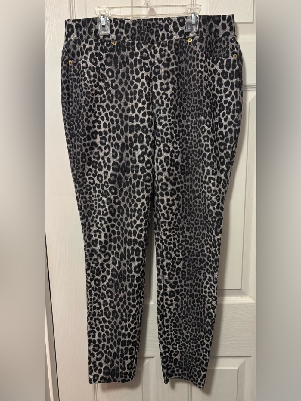 Michael Kors Black & Gray Leopard Jeggings